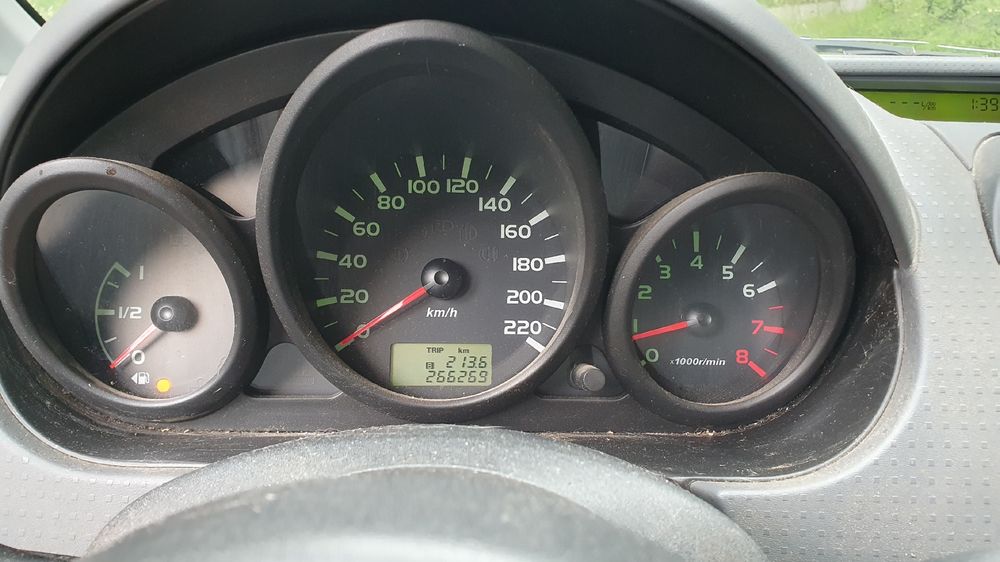 Mitsubishi Automobili: Mitsubishi Colt 1.3 16v - Klima - 5 Turen - B04 – Usato da Val D Illiez venduto da SnowRoof 4