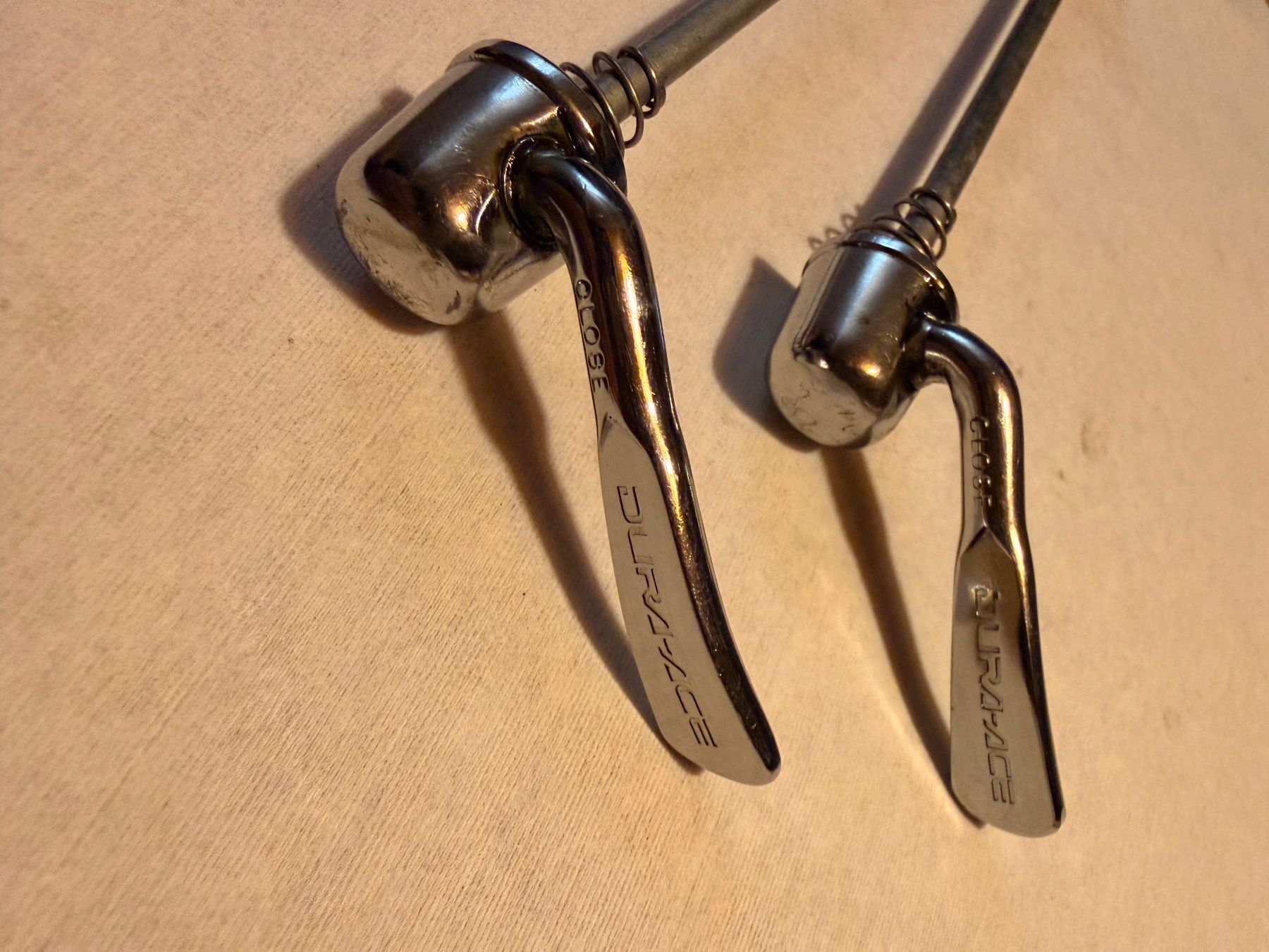 Shimano Ersatzteile: Shimano Dura Ace 7400 Schnellspanner – Gebraucht aus Wabern von mrdel 2