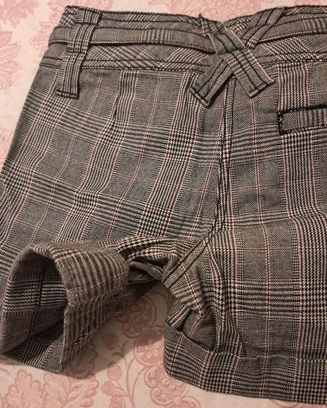 Esprit Pantaloni: NEU Esprit Shorts Grösse 140 Karomuster – Nuovo e nell'imballaggio originale da Zürich venduto da dph_r9t2 8