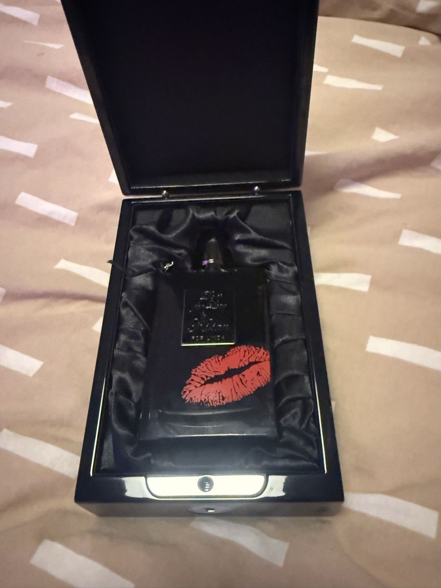 Kilian Profumi & Eau de Toilette: Kilian "Do it for Love" Parfum Geschenkbox Neu – Nuovo (secondo la descrizione) da Jona venduto da fla_6vjy 1