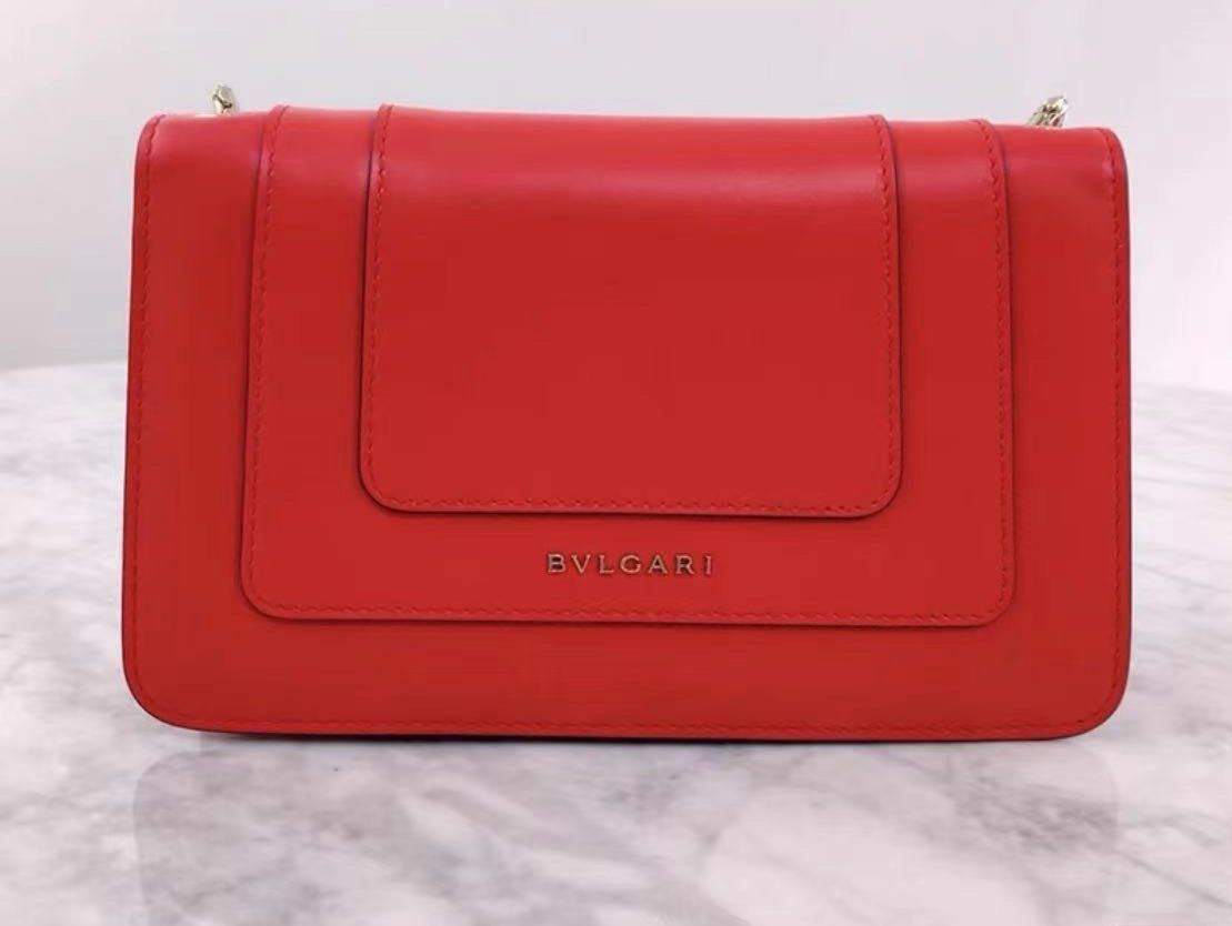 Bulgari Taschen für Damen: Bvglari leder Tasche Rot – Neu und originalverpackt aus Zürich von esperanza05 3