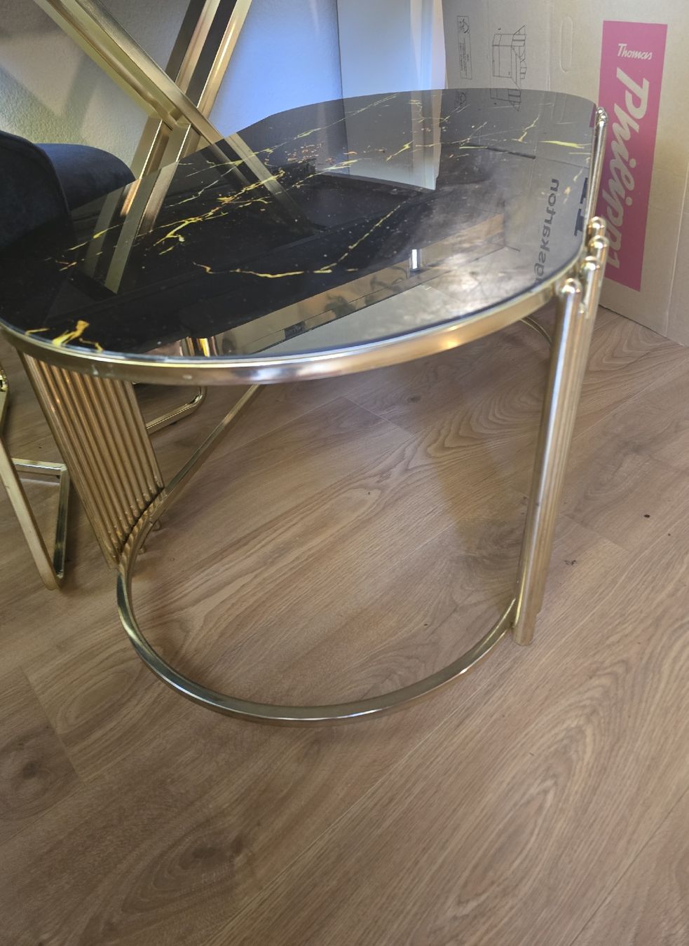 Sofas: Couch mit Tisch und 8Kissen – Neu (gemäss Beschreibung) aus Beinwil am See von wol_9rqp 2