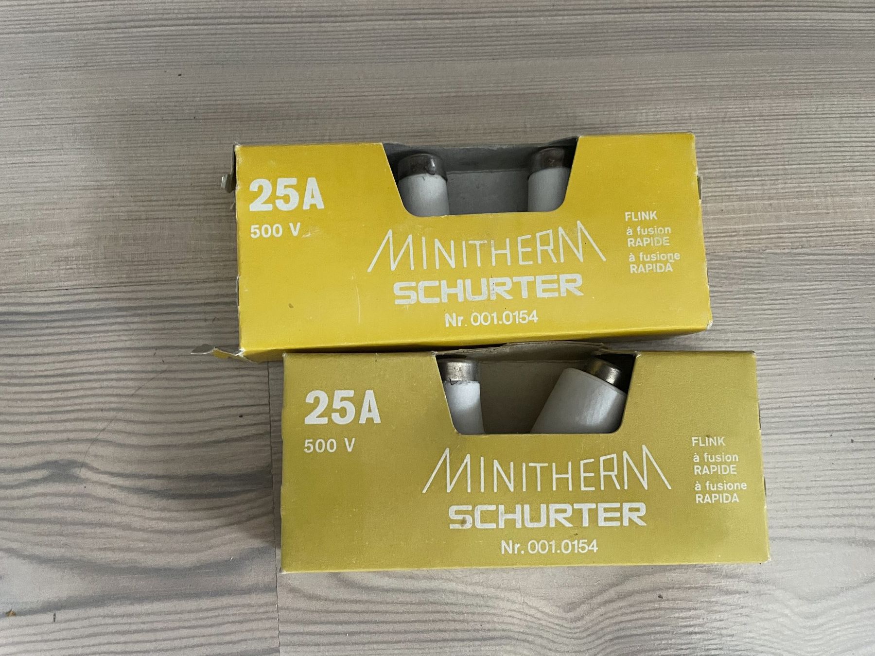 Componenti elettronici: Diverse alter sicherungen 6A bis 25A – Nuovo (secondo la descrizione) da Bergdietikon venduto da bar_5xy2 4