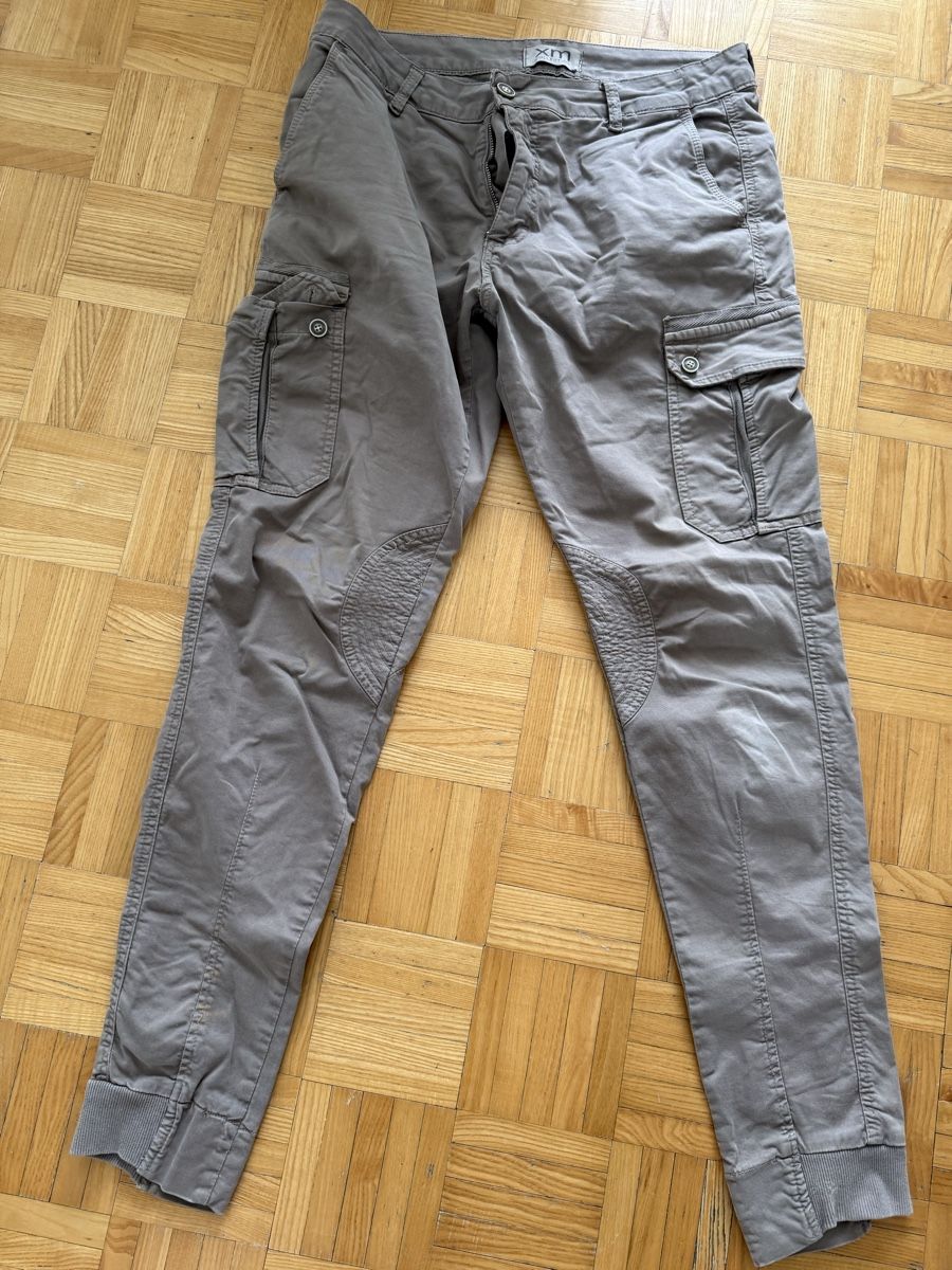Lotti di vestiti: Herren Hose packt  – Usato da Olten venduto da Tombik 4