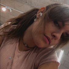 Profile image of Shelly