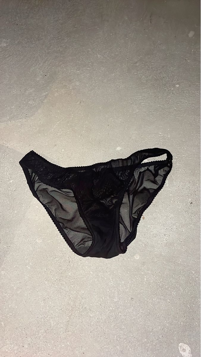 Sonstige Unterwäsche: ALLES RAUS Damen Slip transparent  – Gebraucht aus Kloten von simones.thriftshop