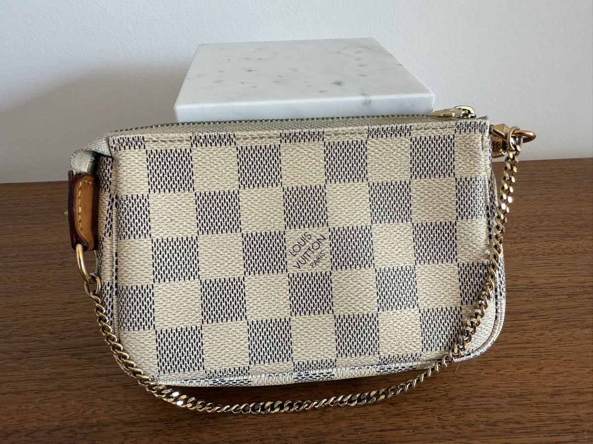 Sacs: Louis Vuitton Mini Pochette Azur – D'occasion à Zollikon par sba_5tf2