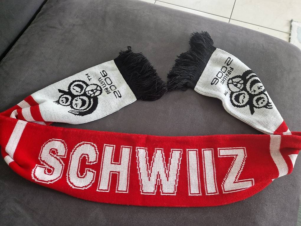Foulard & Sciarpe: Echarpe Schwiiz WM 2006 – Usato da Villars-sur-Glâne venduto da Mark_988 2