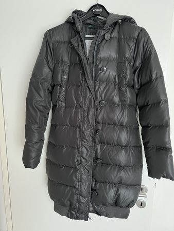 Daunenjacke Benetton schwarz mit Kapuze