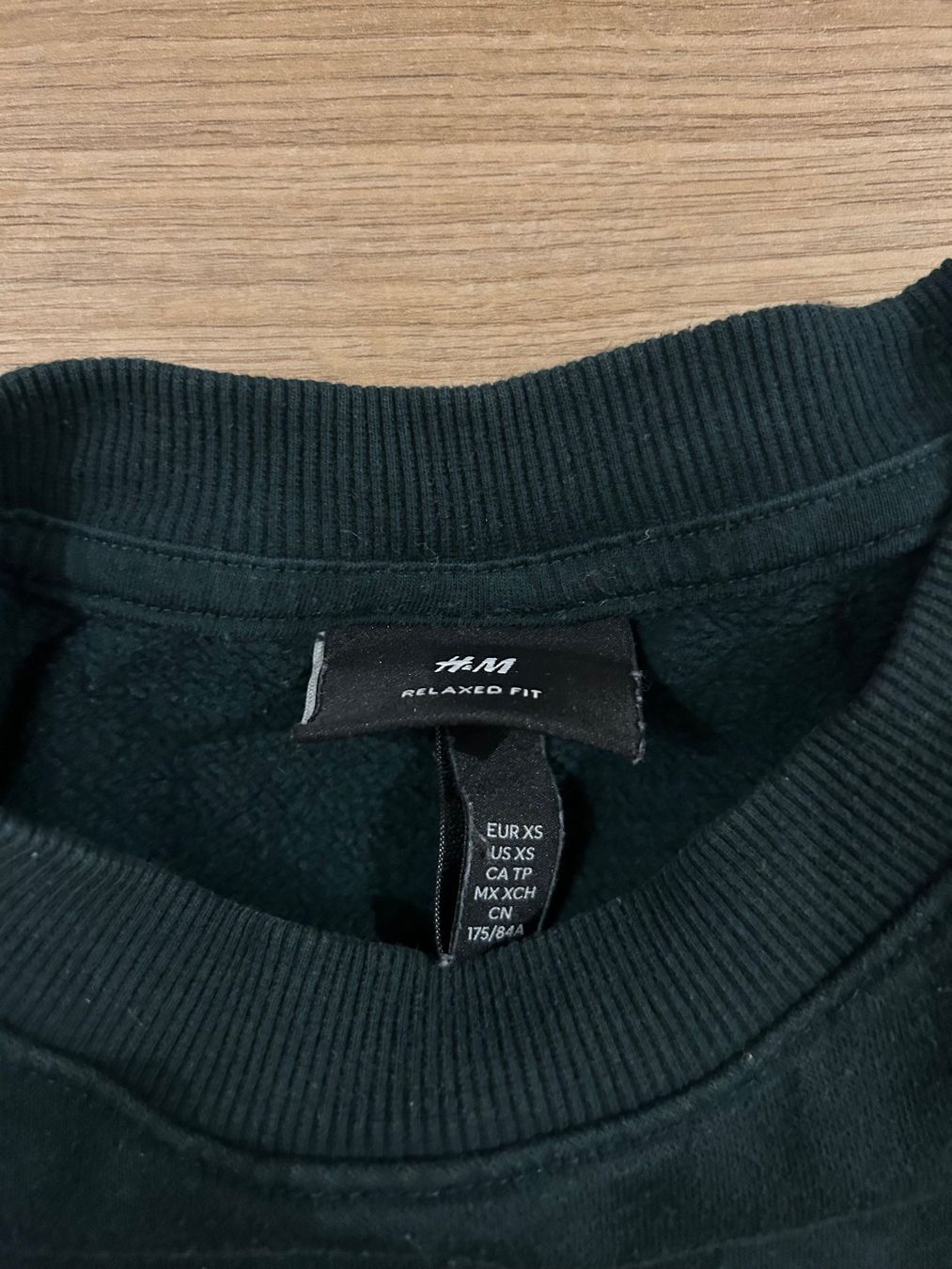 H&M Maglioni & Felpe: Pull vert sapin taille XS unisexe – Usato da Delémont venduto da elena_neuhaus 1