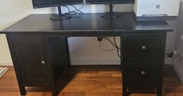 Ikea Hemnes Schreibtisch dunkel braun/ schwarz