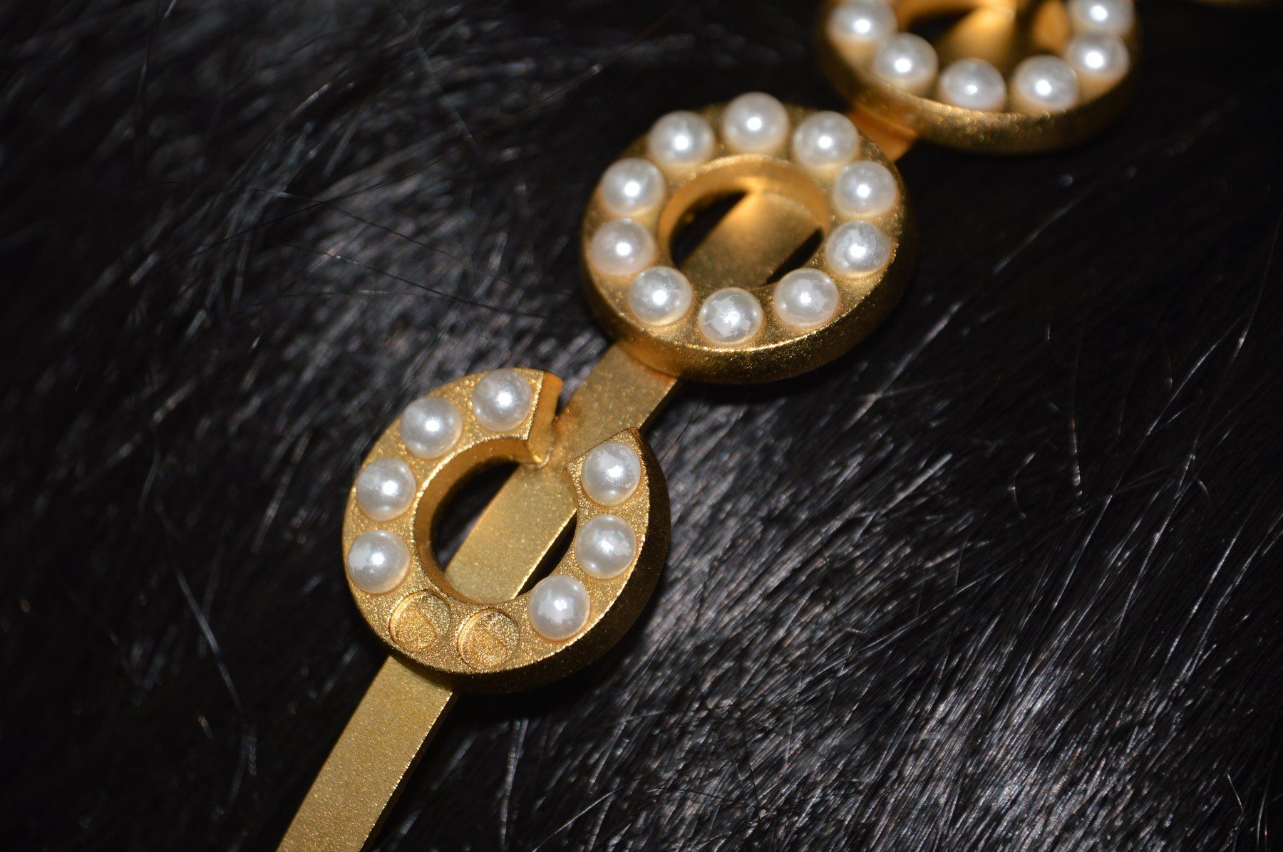 Chanel Copricapi, berretti & cappellini: Chanel Ohrenschützer / Cache-oreilles – Usato da Collonges venduto da Auganien 6