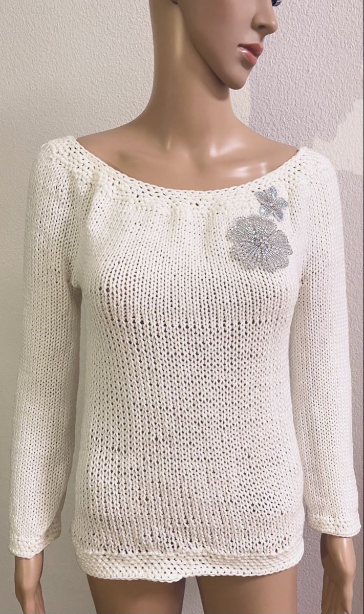 Maglioni & Felpe: Damen Pullover weiss Grösse M mit Blumenapplikation – Nuovo e nell'imballaggio originale da Au ZH venduto da Jaggy4