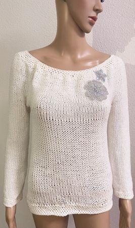 Damen Pullover weiss Grösse M mit Blumenapplikation
