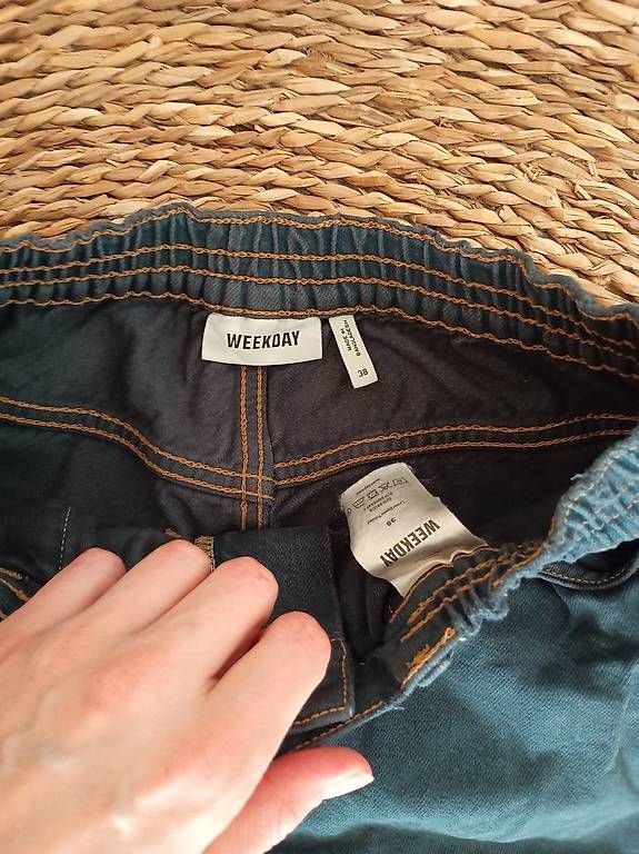 Weekday Hosen: Dunkelblause Hose von Weekday – Gebraucht aus Zürich von Melianea 2