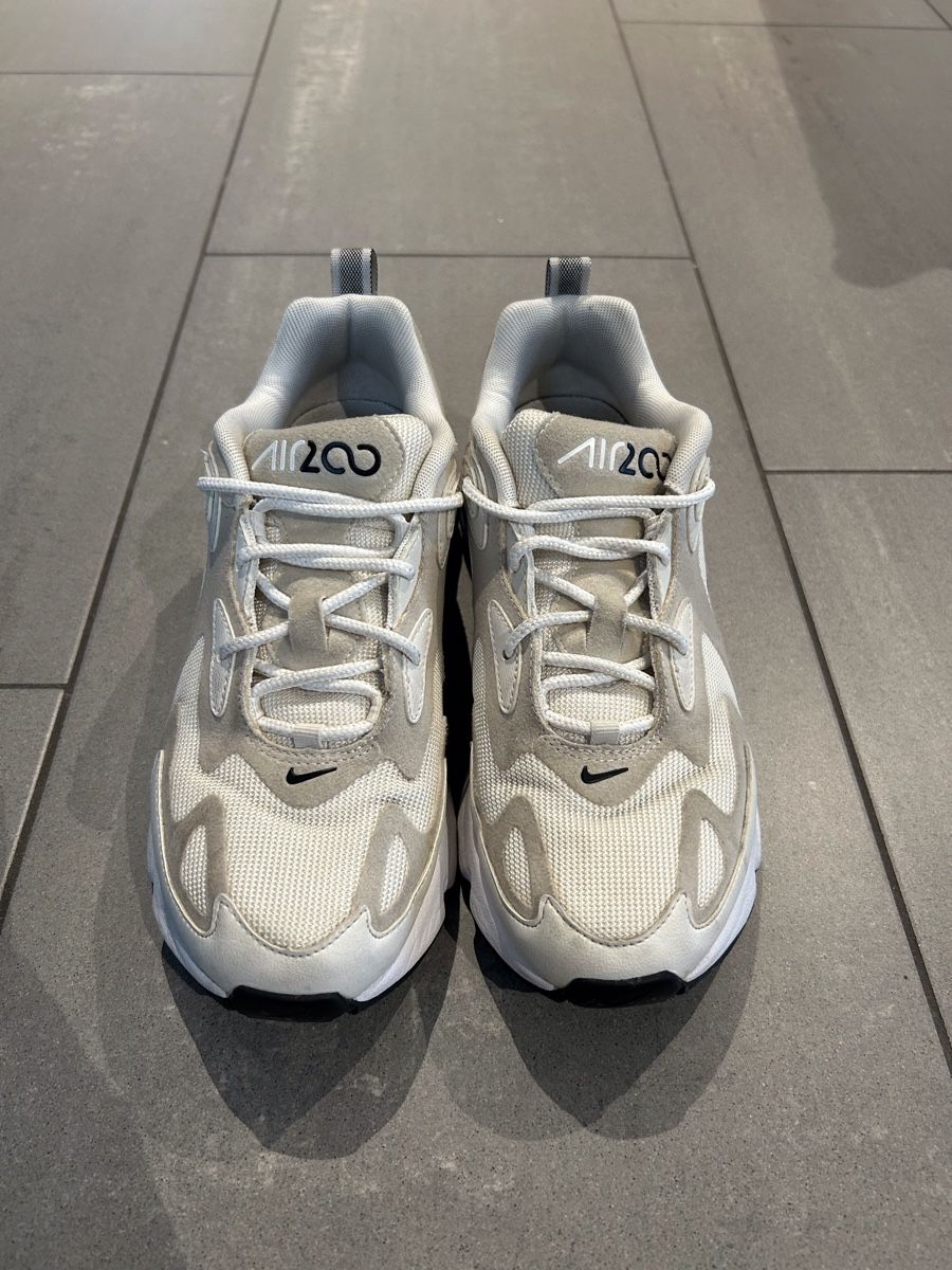 Nike Herrenschuhe: Nike Air Max 200 – Gebraucht aus Rütihof von ALAFC