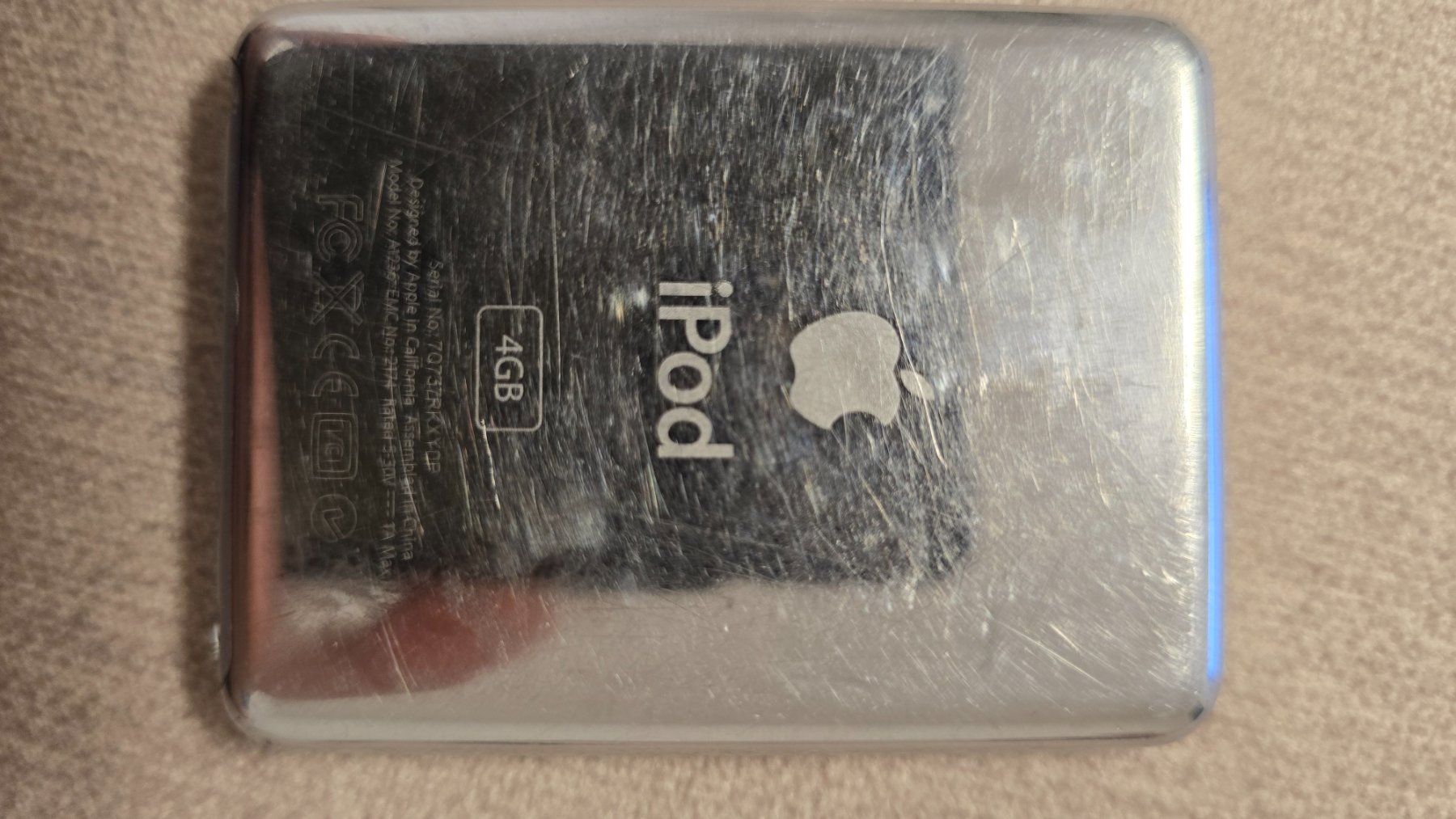 Apple Tragbarer Mediaplayer: iPod nano 3. Generation (4GB) – Gebraucht aus Basel von Esmen 2