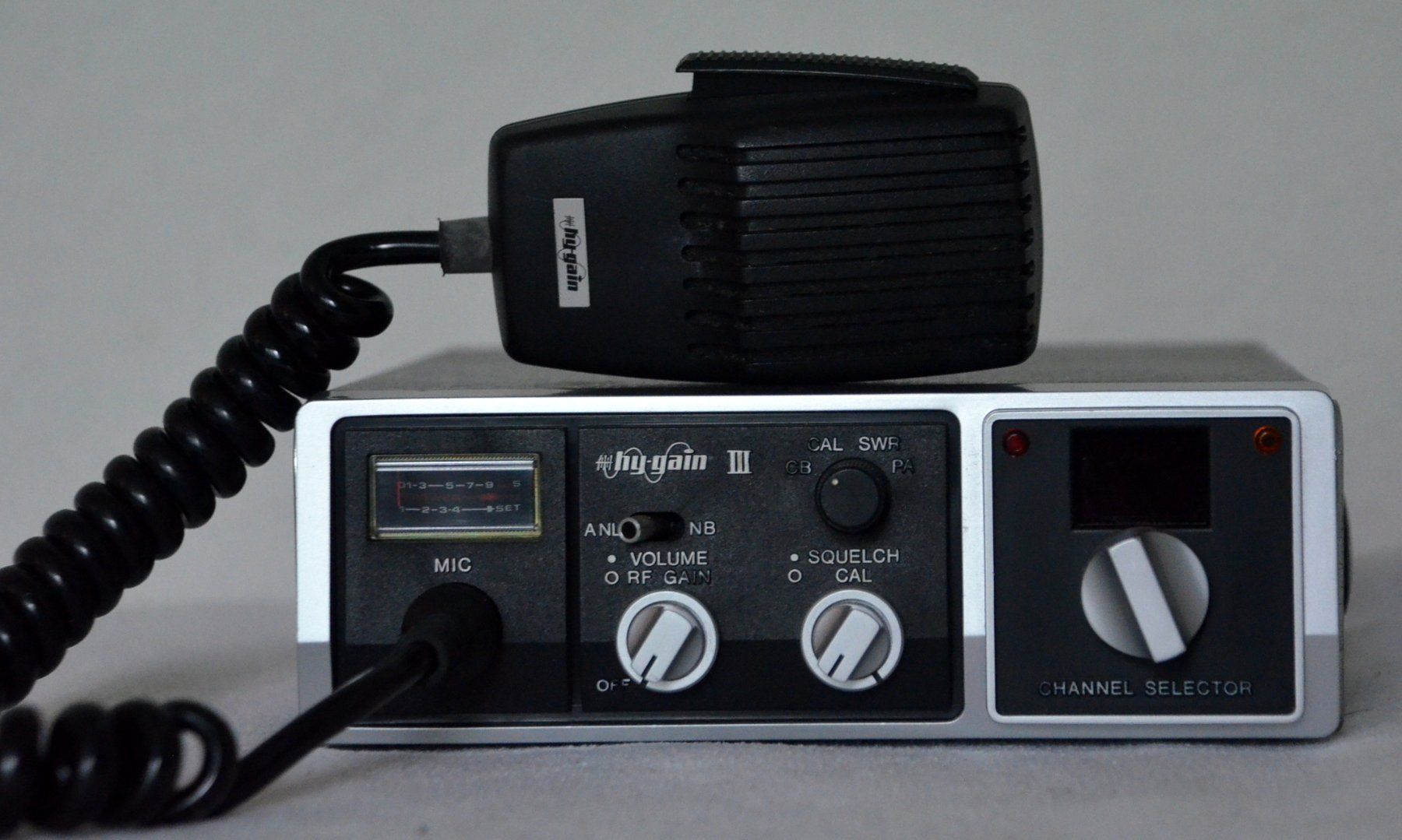 Radio: CB Radio Hy-Gain III – Usato da Collonges venduto da arashee