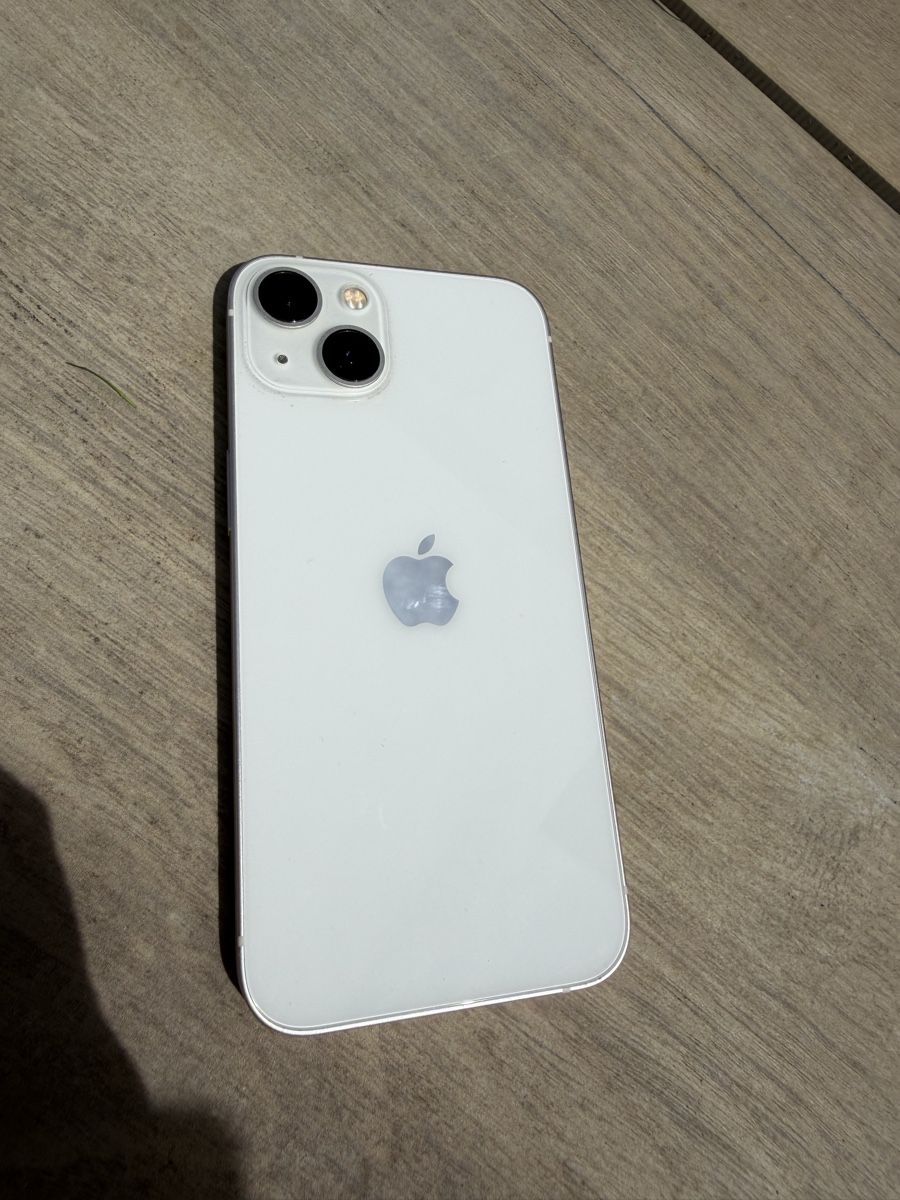 Apple Telefoni cellulari / Smartphones: iPhone 13 (256GB) Starlight – Usato da Wil SG venduto da Ciara13