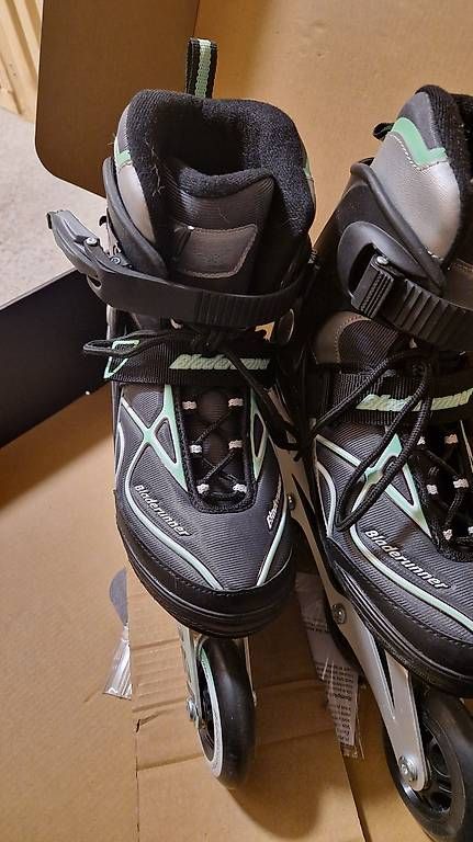 Patins à roul. & inline: Patins rollerblade neufs – Neuf avec emballage d'origine à Léchelles par SoniaMac 1
