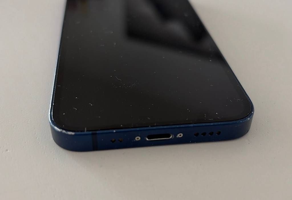 Portables: iPhone 12 mini 128GB – D'occasion à Ersigen par Fabienne2334 4