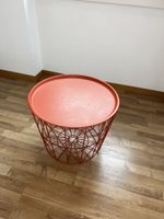 Roter Beistelltisch aus Metall