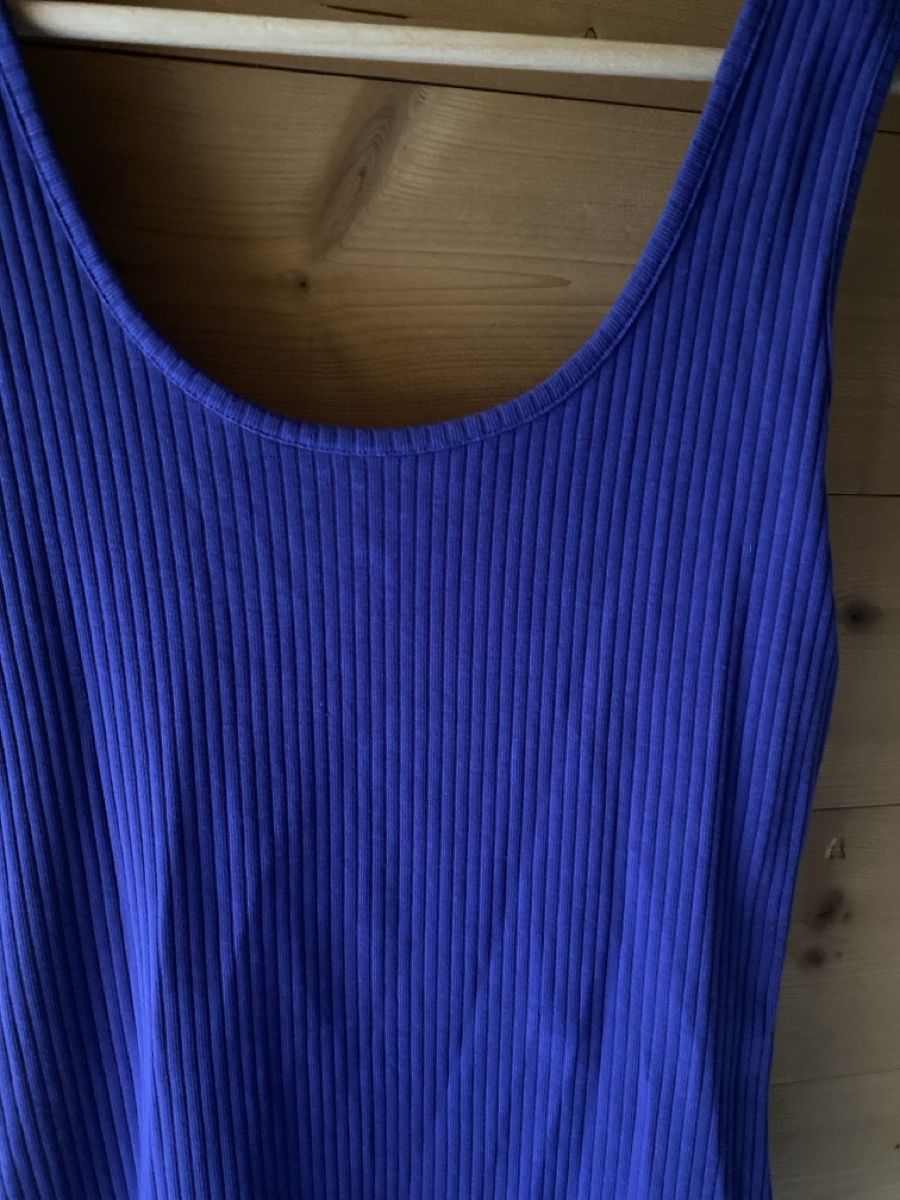 Robes: Rippstrick Kleid blau Grösse S gebraucht – D'occasion à Därstetten par yas_pb5r 1