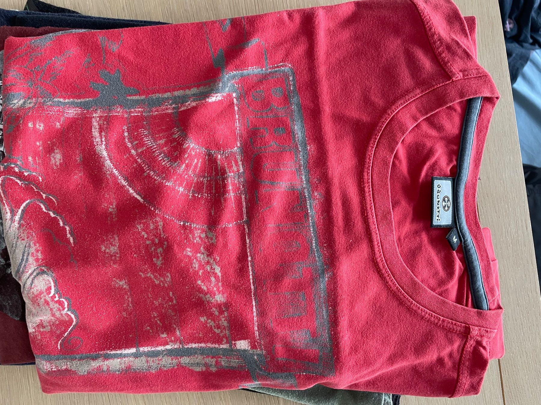 T-shirt: Diverse T-Shirts – Usato da Zürich venduto da k42m 5