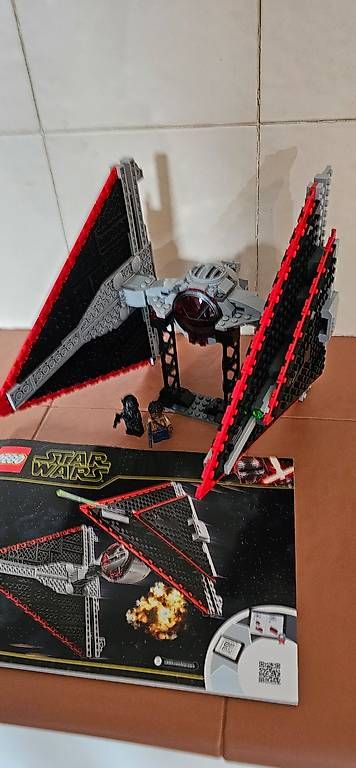 Lego Giocattoli: Lego® 75272 Star Wars Sith TIE Fighter – Usato da Schaan venduto da Klemmbausteine 1