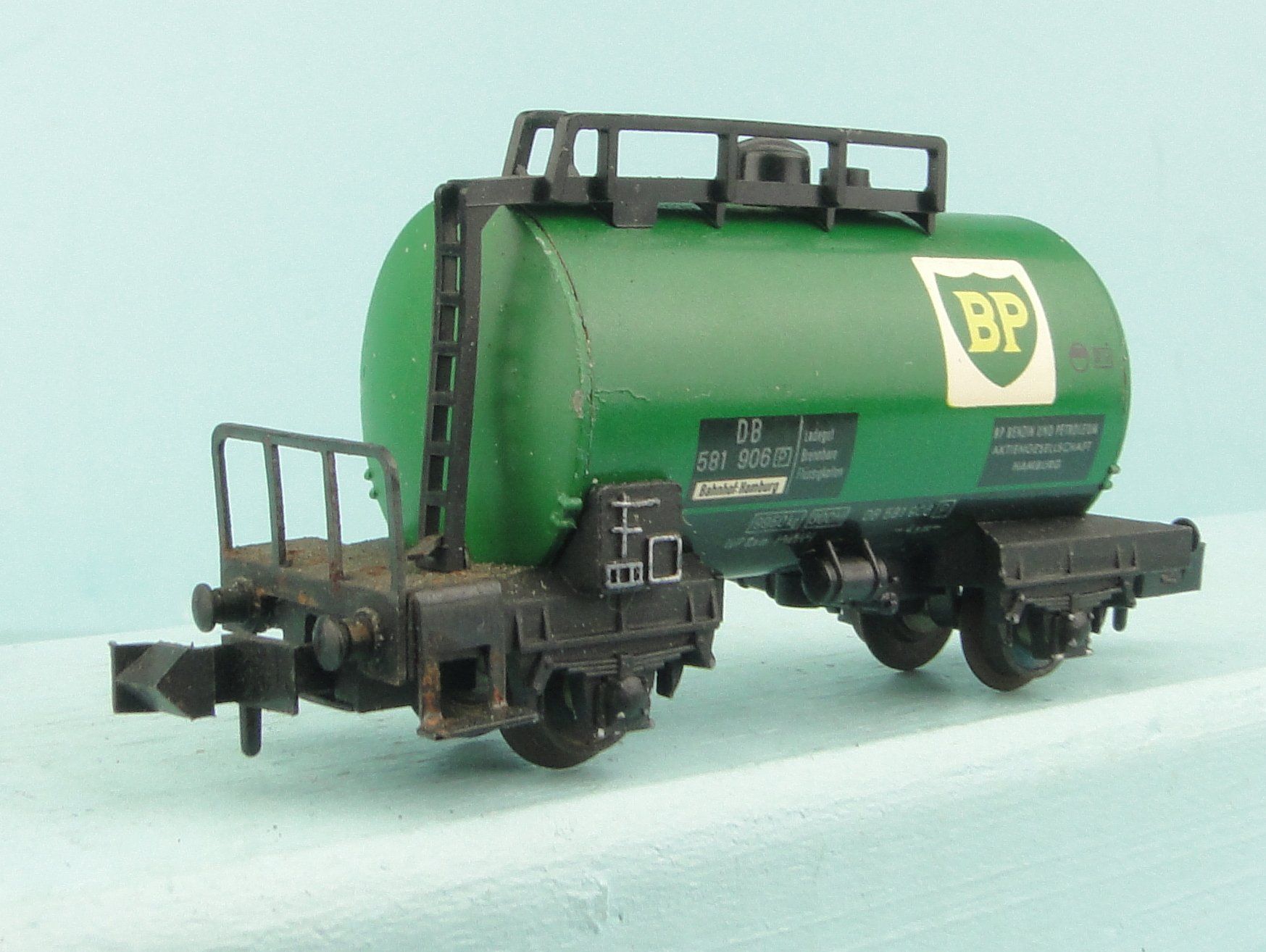 Trix Modellini di ferrovie: Minitrix N BP Kesselwagen – Usato da Bülach venduto da Albitrain