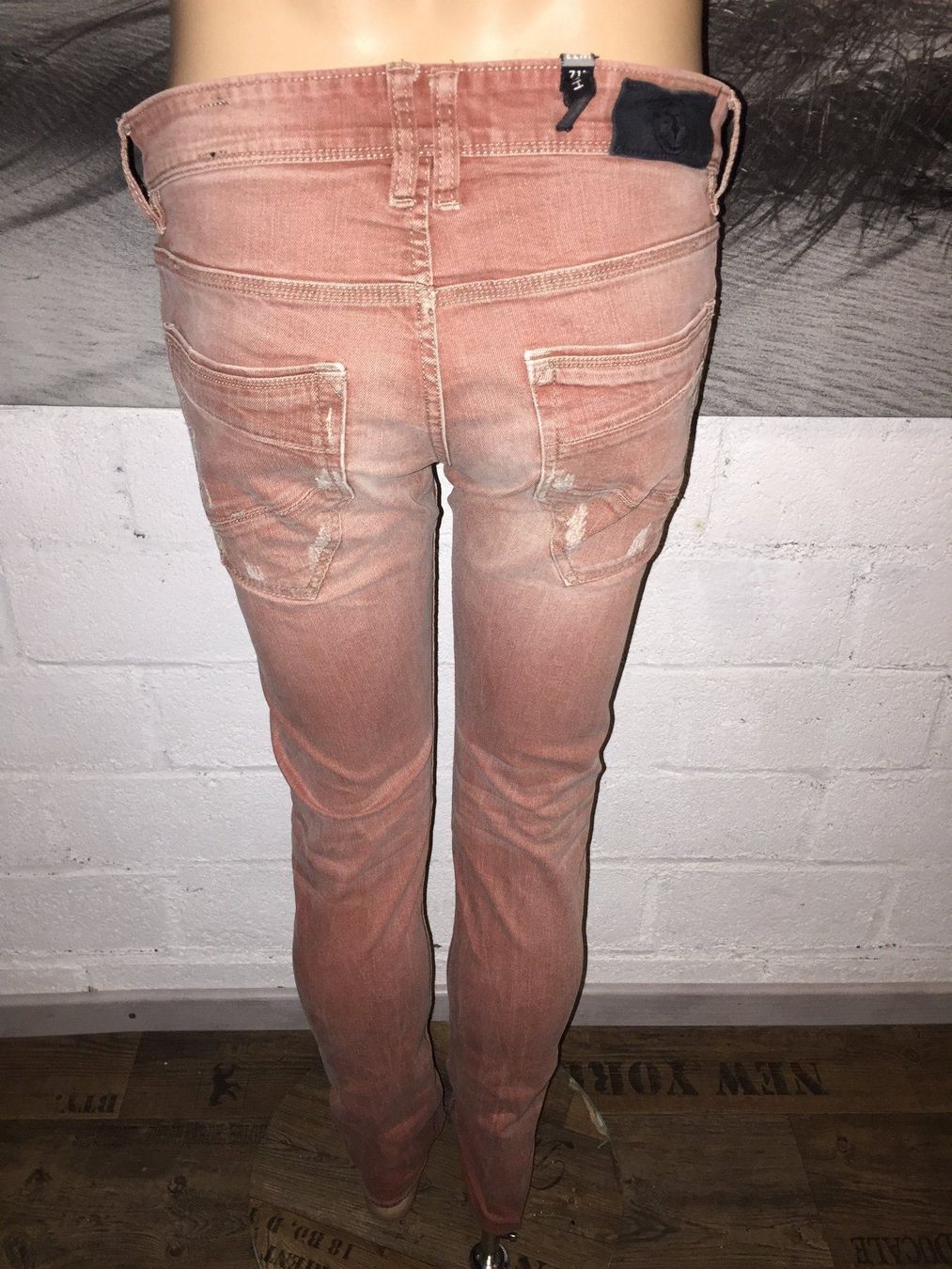 Le Temps Des Cerises Jeans: LTC LE TEMPS DES CERISES Jeans taille 33 – Usato da Cossonay-ville venduto da Super-Price-Quality 6