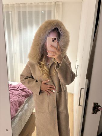 Woll Mantel Beige mit Kapuze 