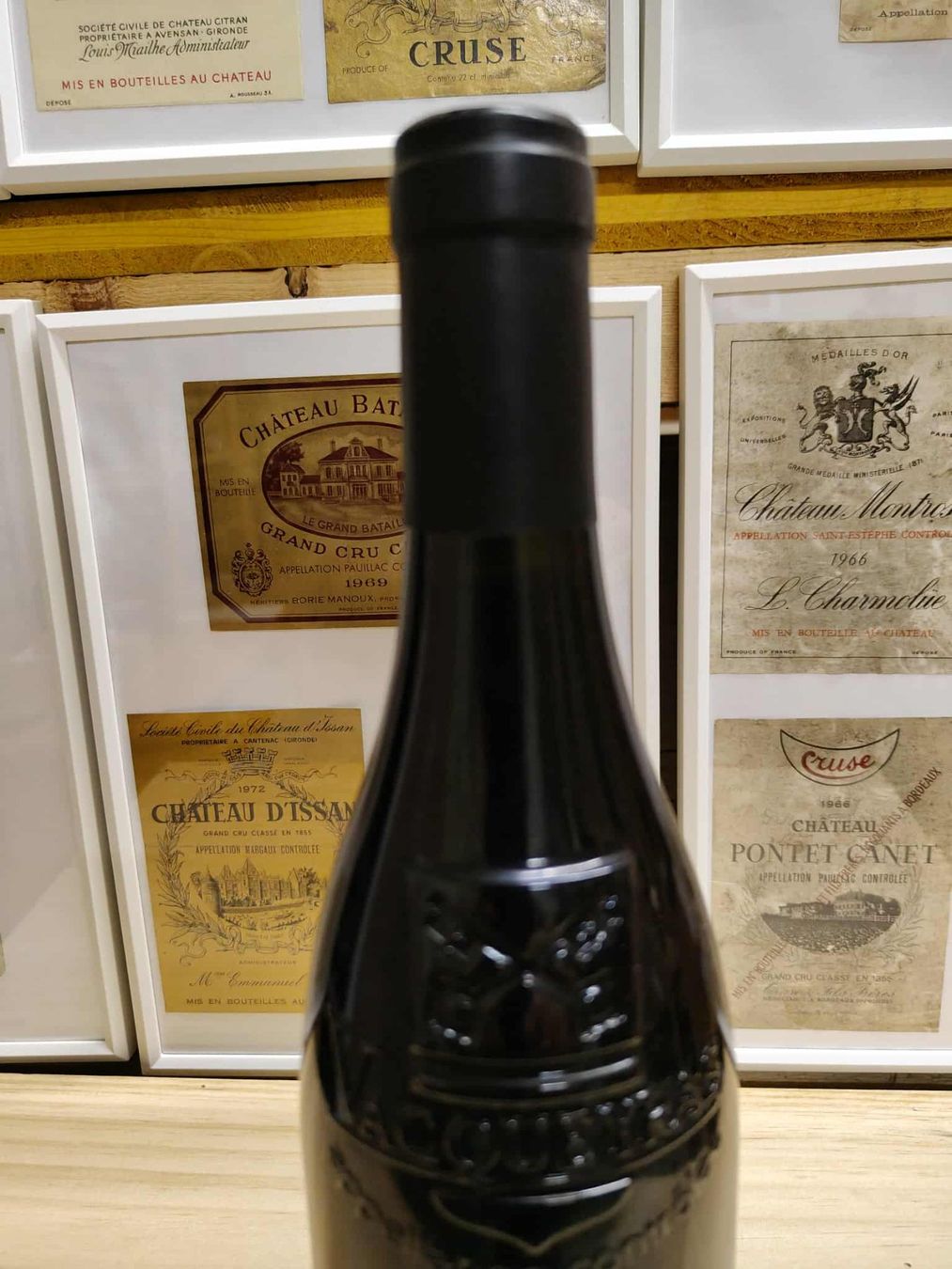Vino: 2011 VACQUEIRAS DOMAINE CHAMFORT – Nuovo e nell'imballaggio originale da Münchenstein venduto da weinundspirituosen 2