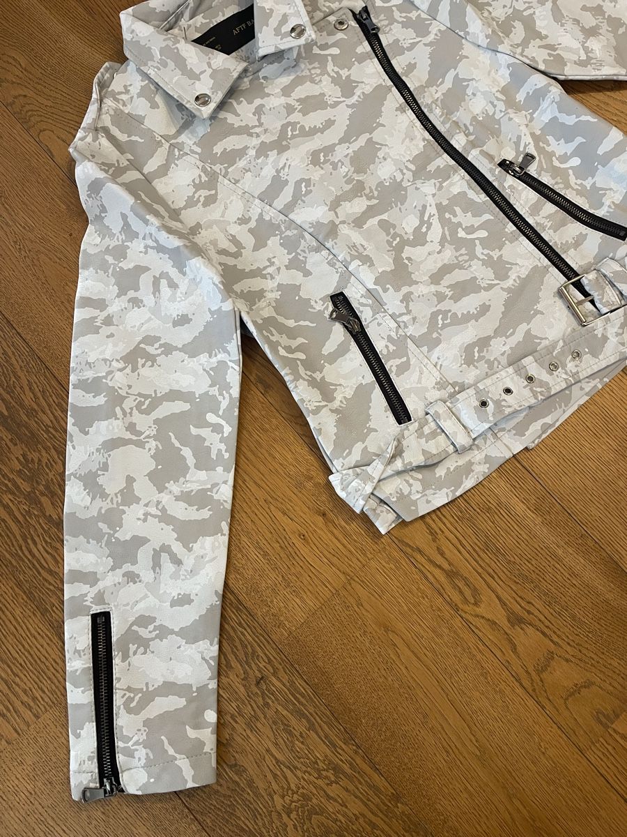 Giacche: Stylische Camouflage Kunst-Lederjacke Gr. S – Nuovo (secondo la descrizione) da Bassersdorf venduto da Sandy456 3