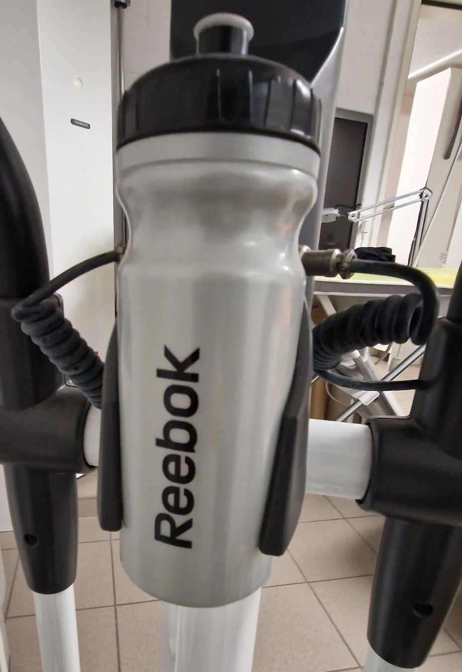 Reebok Hometrainer: Cross­trai­ner Ree­bok C5.7 SE – Usato da  venduto da  2