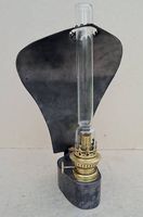 Uralte Weberlampe, Petrollampe mit spitzen Lampenschirm 1900