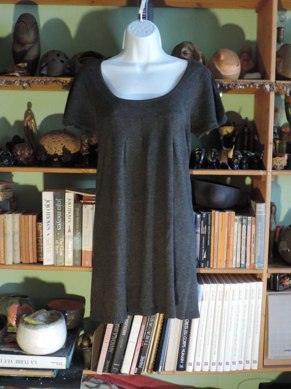 Vestiti: robe gris foncé – Usato da Genève venduto da Axelle333 2