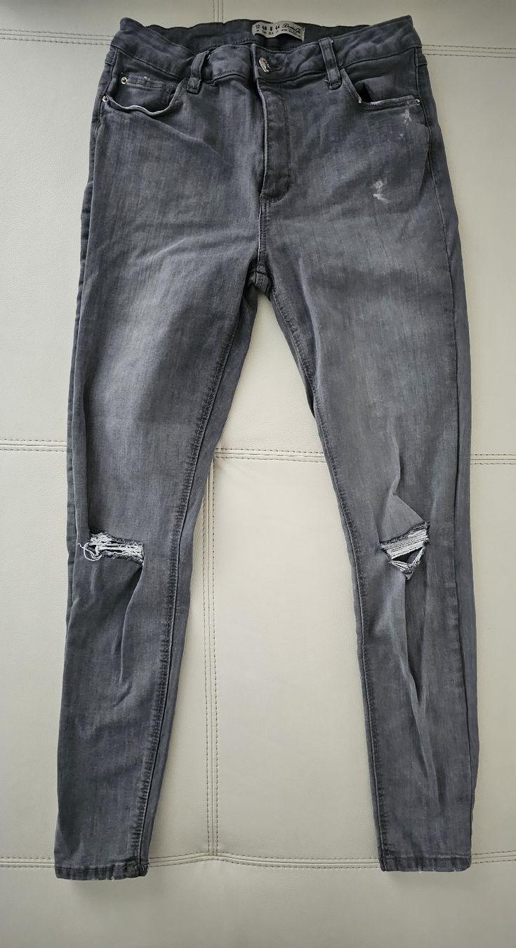 Jeans: Damen Jeans – Usato da Steinmaur venduto da Kiki_m240 2