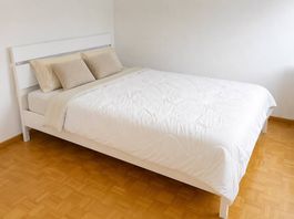 Bett 140x200 Weiß