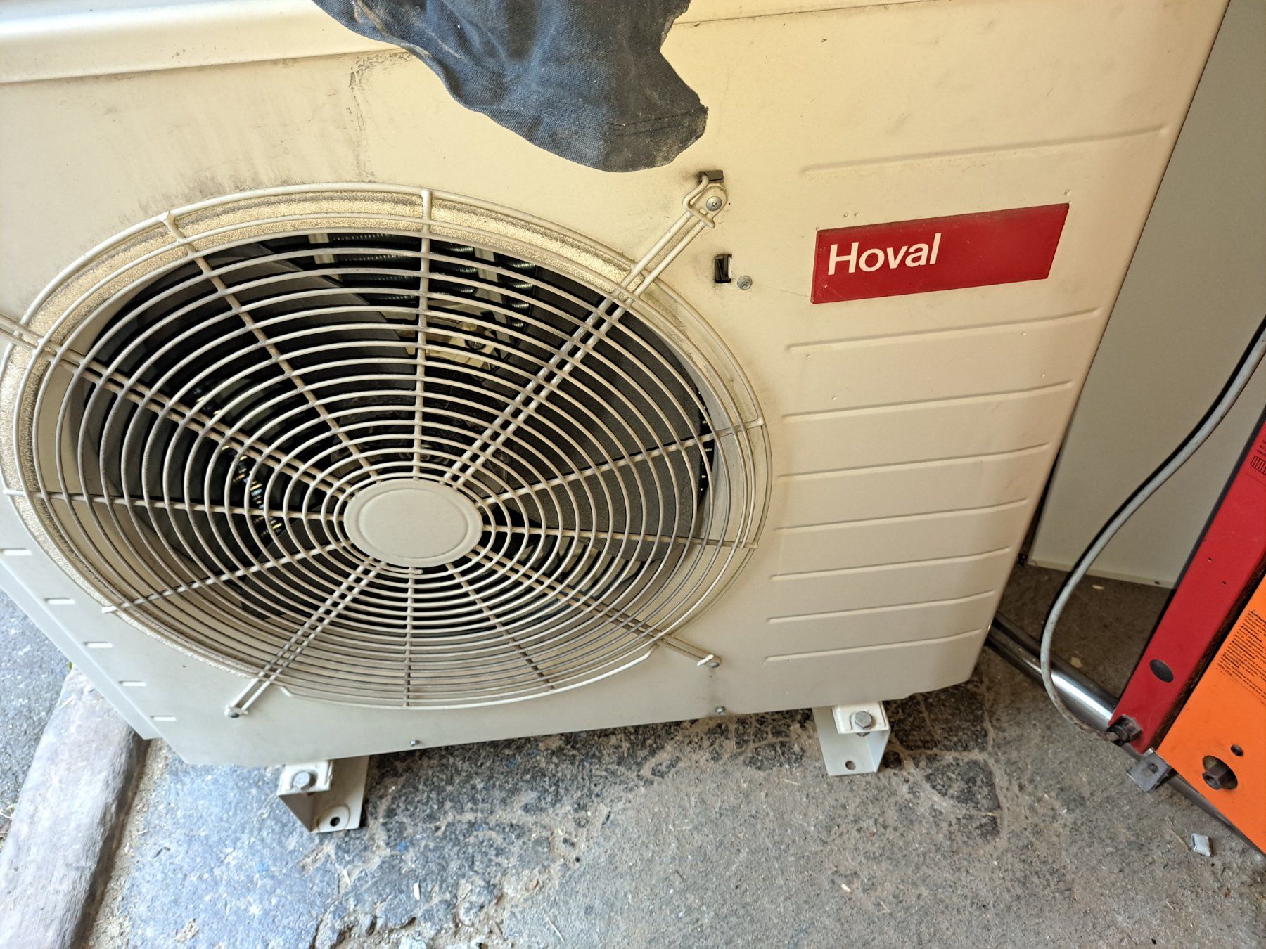 Hoval Radiateurs: Wärmepumpe Hoval 8 kW – D'occasion à Schwanden GL par roerich20 6