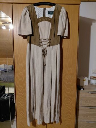 Dirndl Leinen & Leder