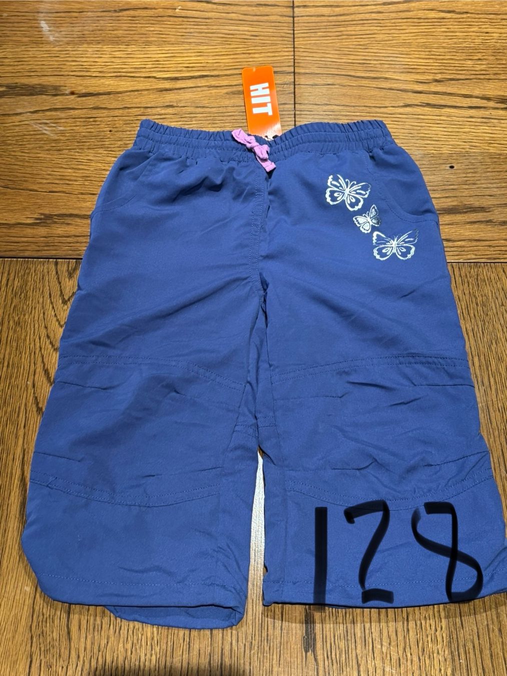Hosen: Short long taille 128 neuf – Neu (gemäss Beschreibung) aus Salvenach von gwenwywar
