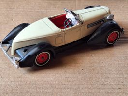 Collection / Modèle réduit (Auburn - 1935)