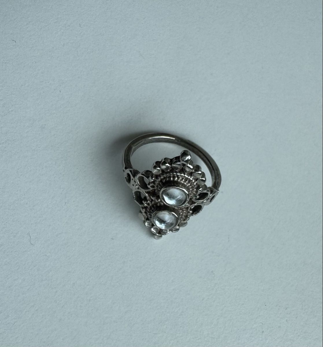 Anelli: Ring silbrig Boho mit transparenten Steinen, Ethno Stil – Usato da Wettingen venduto da JasminL92-2 2