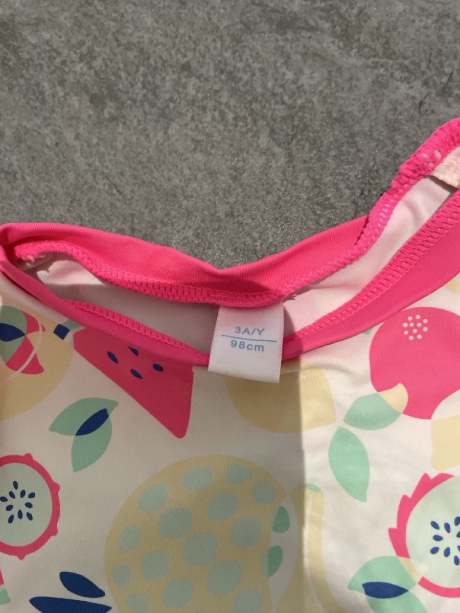 Costumi da bagno & Bikini: Badeanzug 98cm von Okaibi – Nuovo (secondo la descrizione) da Zürich venduto da minadn82 1