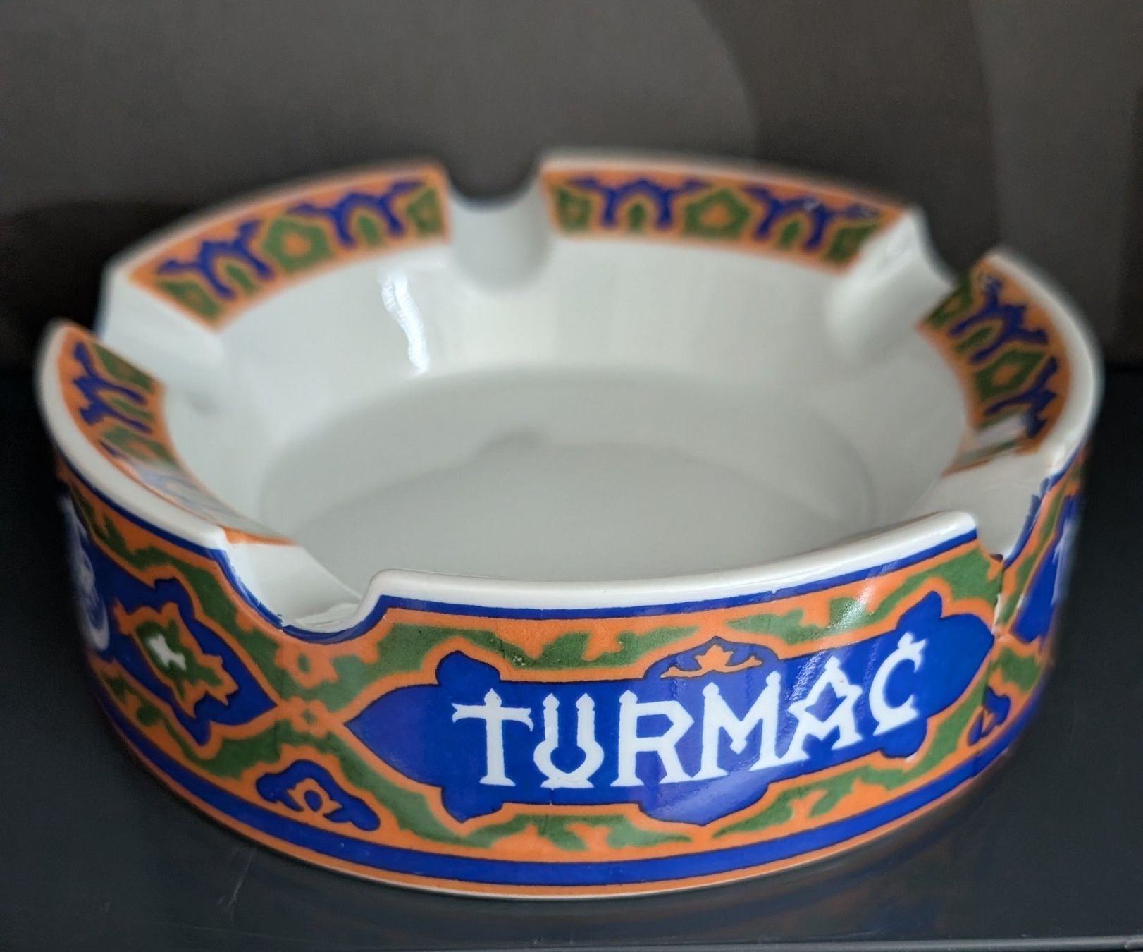 Turmac Aschenbecher: Aschenbecher TURMAC SUISSE – Gebraucht aus Mönchaltorf von Blechfreund