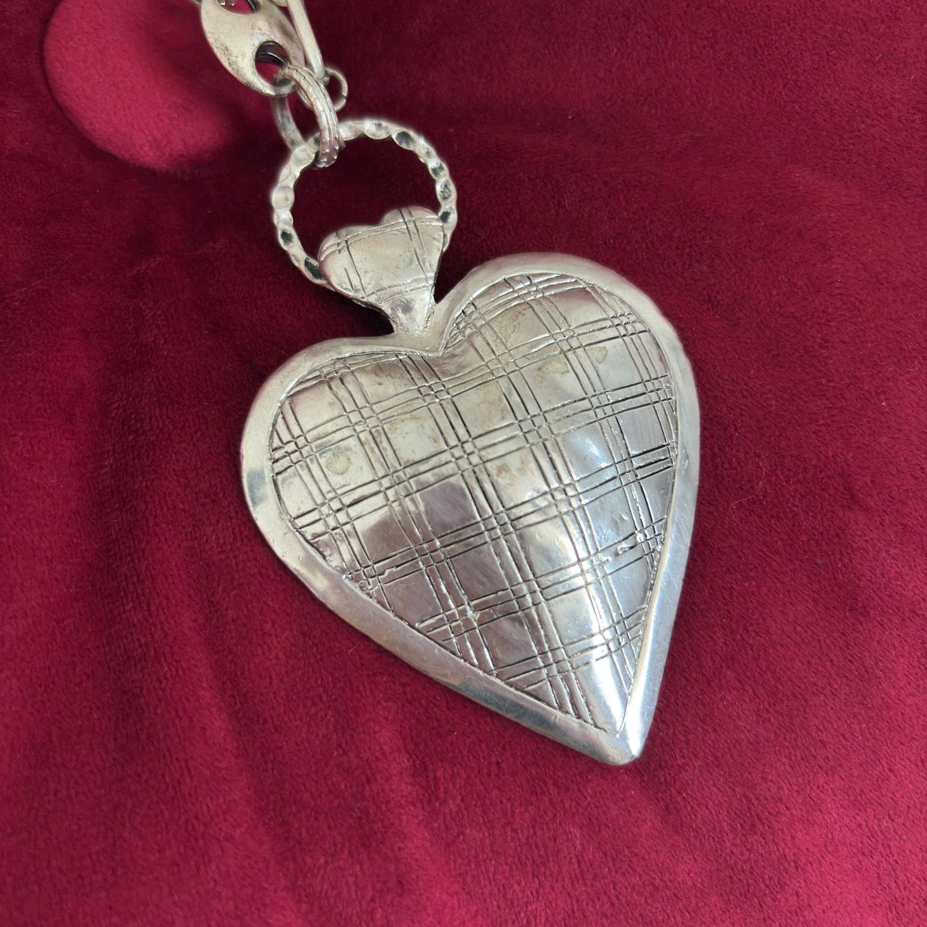 Colliers: Collier pendentif cœur argenté – D'occasion à Moudon par TigerrrEye 1