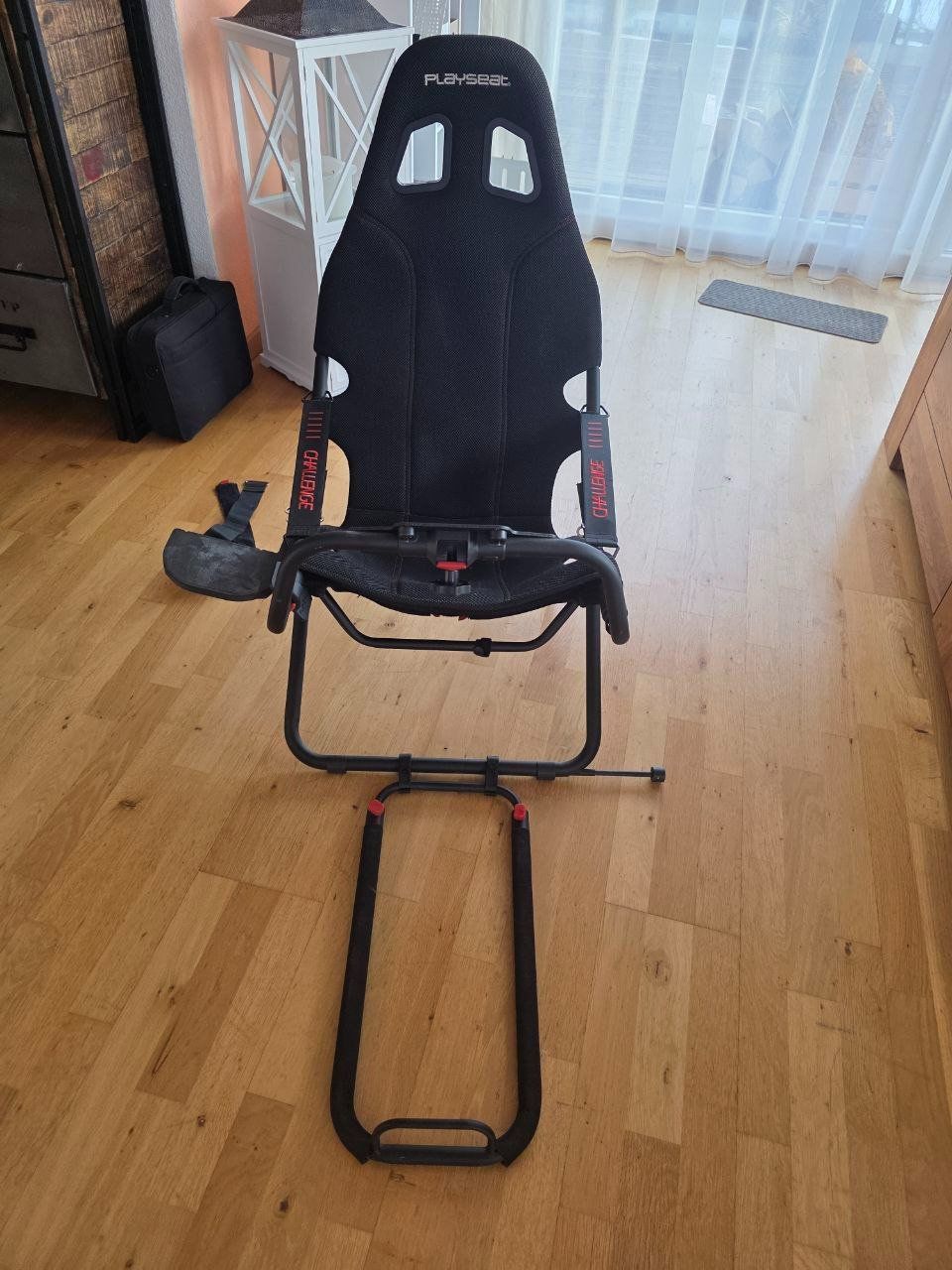 Logitech Console: Volant et siège logitech g923 – Usato da Monible venduto da .__.