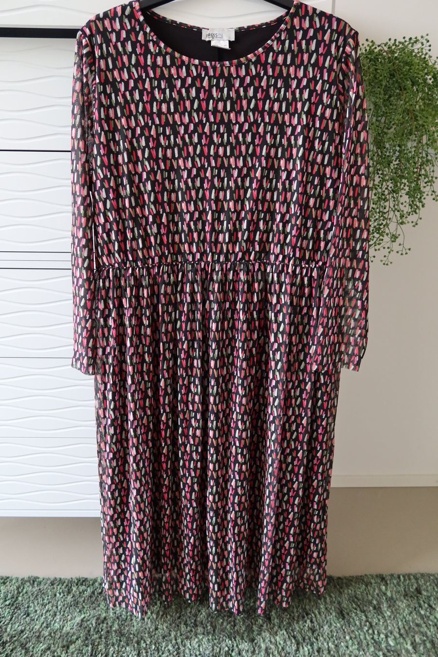 Vestiti: Damenkleid Grösse 50 -  NEU – Nuovo e nell'imballaggio originale da Zürich venduto da Piki7