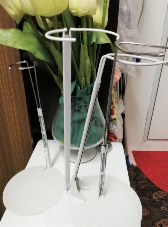 WOONEKY 4-teiliger Puppenständer Set - Weiße Halterungen Für Puppen & Figuren